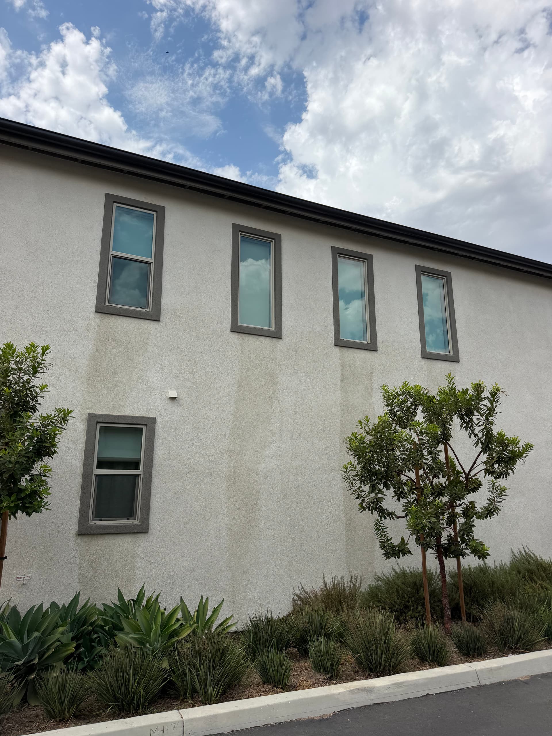Gallery photos for Window and Screen Cleaning Done Right in Ontario Ranch: Image #8