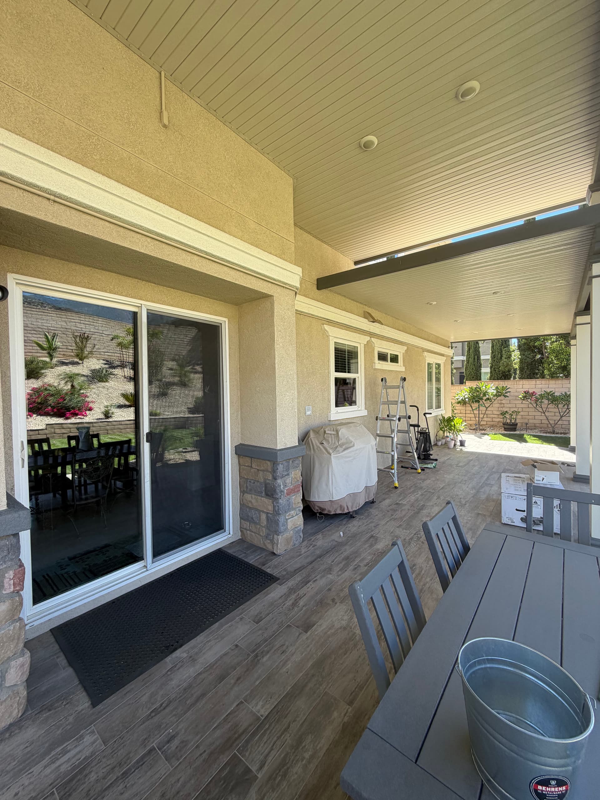 Gallery photos for 100 Panes of Crystal Clear Glass on a North Fontana Home: Image #2