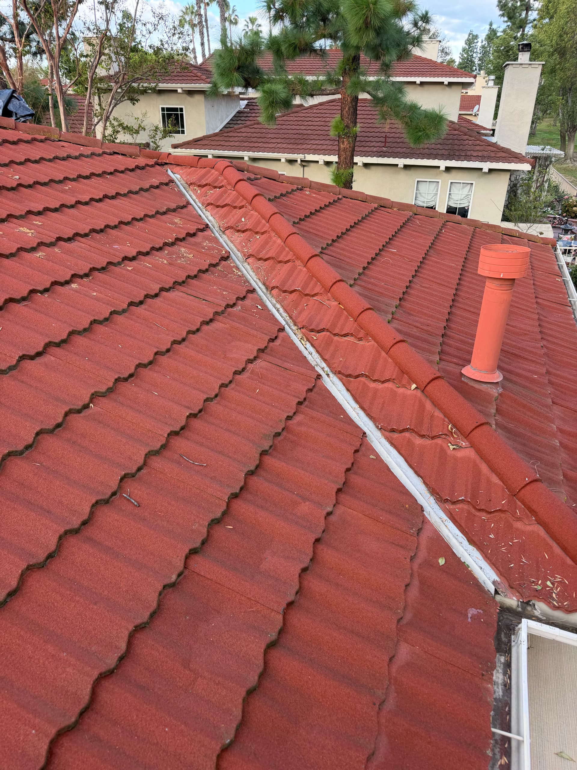 Gallery photos for Gutter Cleaning at Upland Hills Country Club: Image #2
