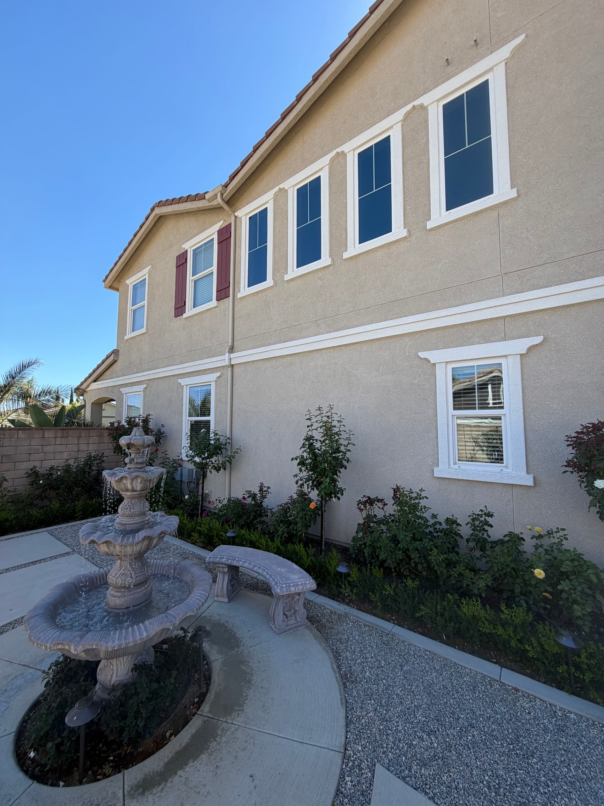 Gallery photos for 100 Panes of Crystal Clear Glass on a North Fontana Home: Image #1