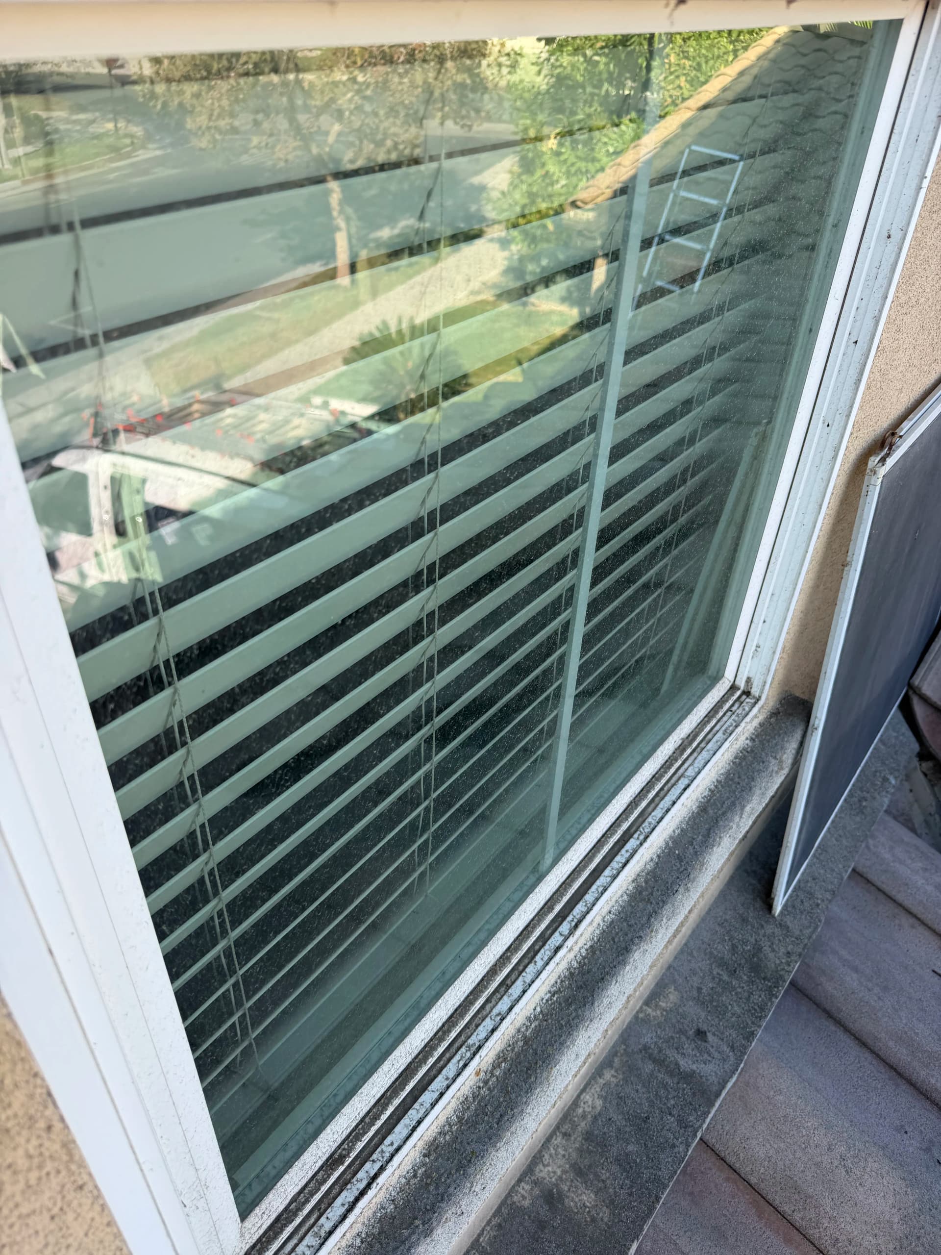 Gallery photos for Window and Screen Cleaning at a Corona Home: Image #3
