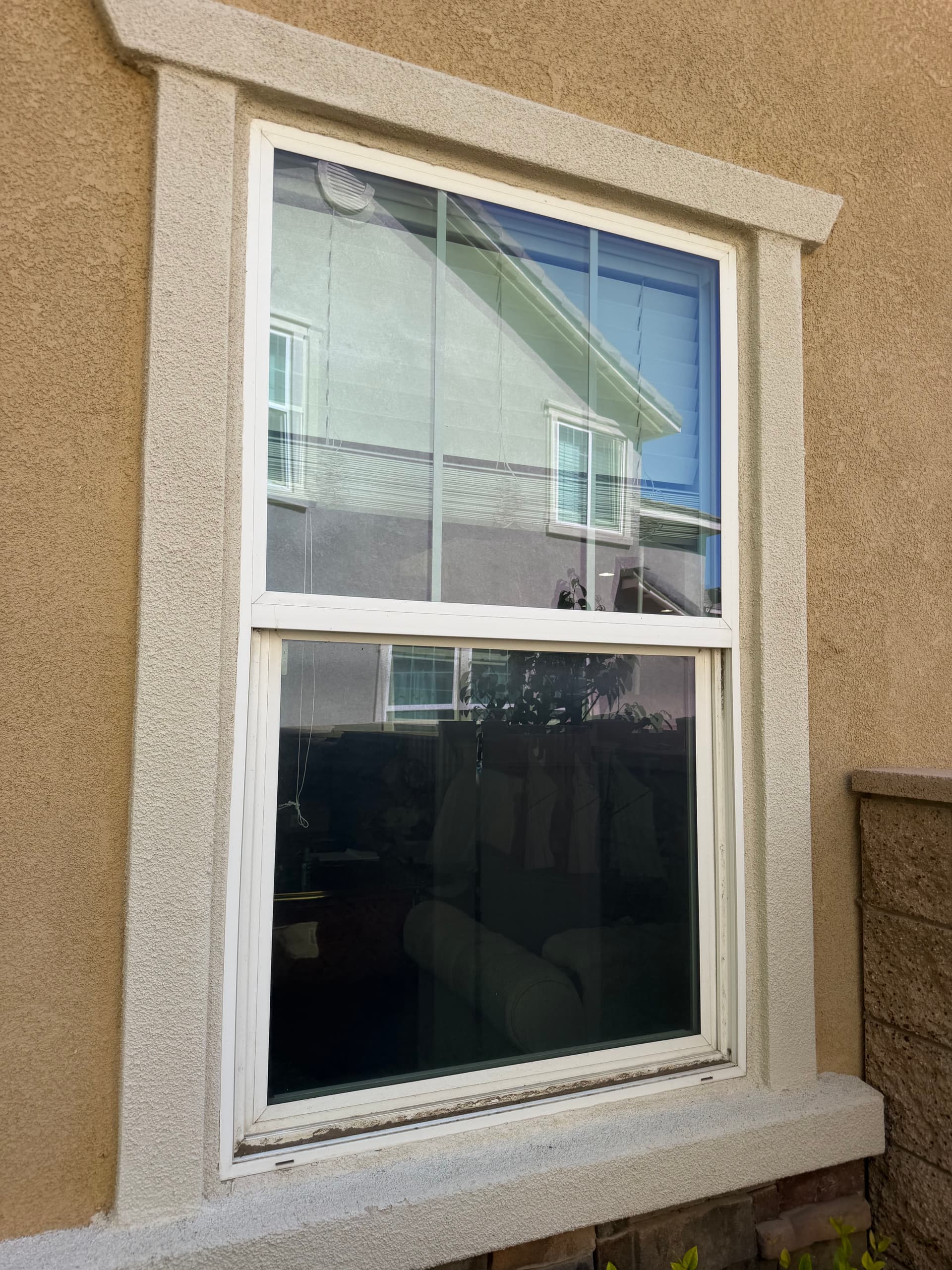 Gallery photos for Window Cleaning and Screen Cleaning at an Ontario Ranch Home: Image #6
