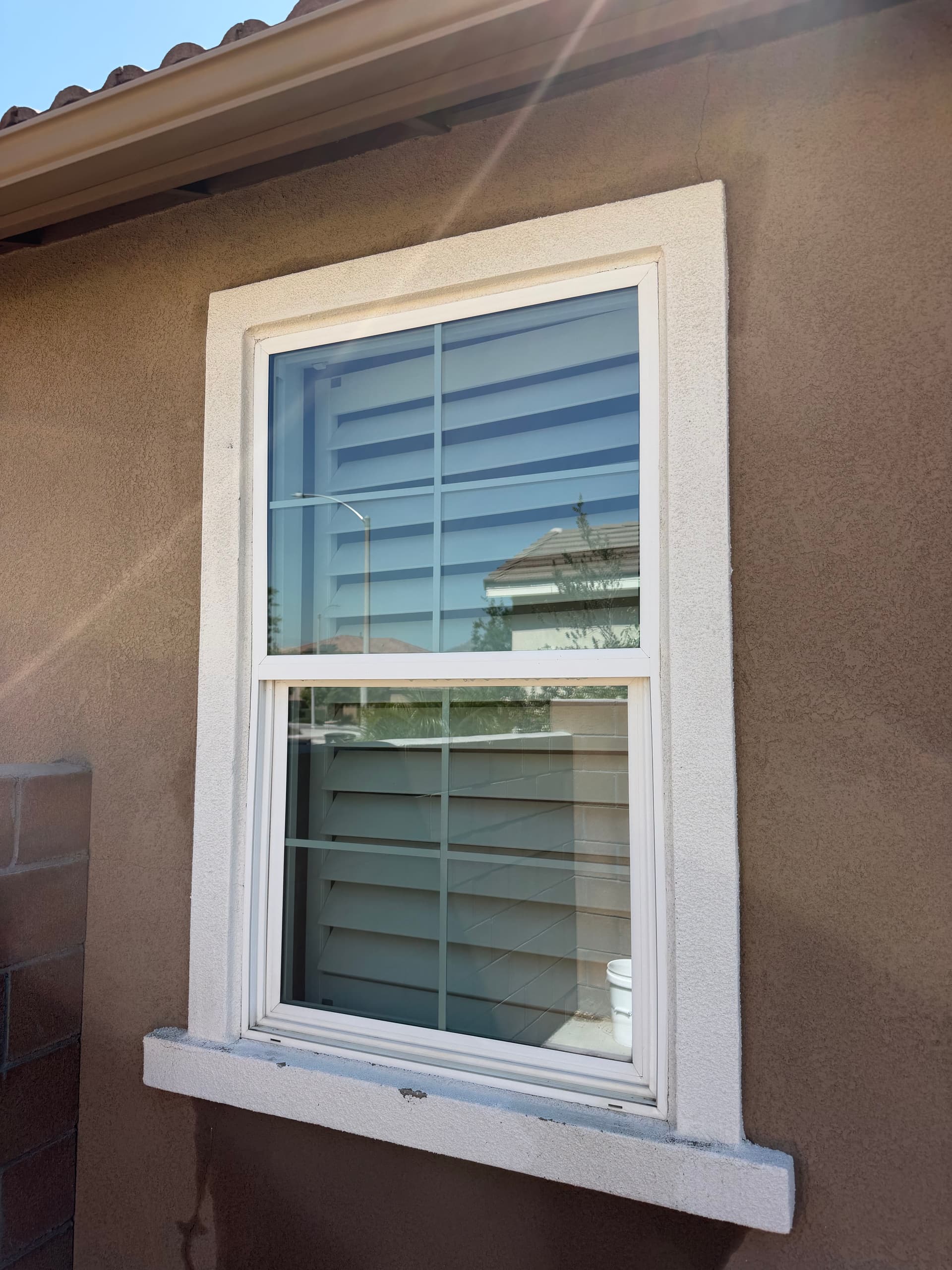 Gallery photos for Window Cleaning and Screen Repair Done Right in Riverside: Image #3