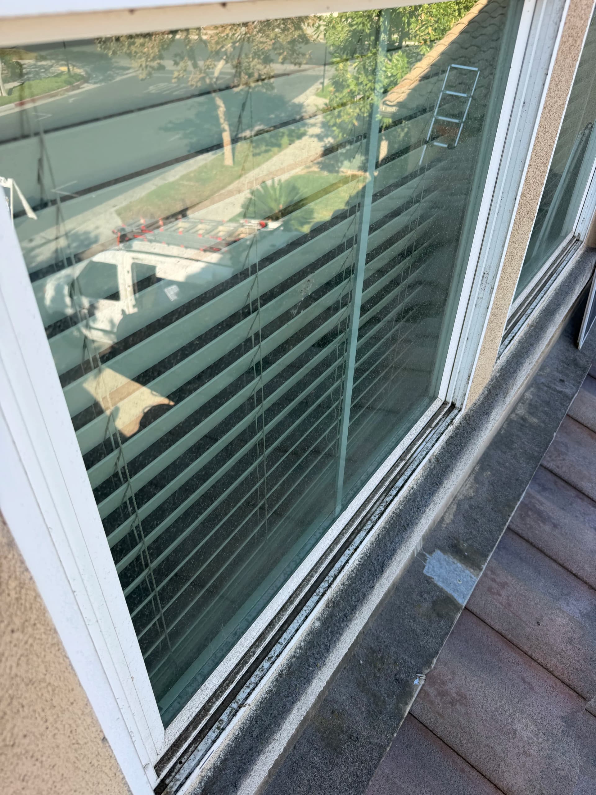 Gallery photos for Window and Screen Cleaning at a Corona Home: Image #2
