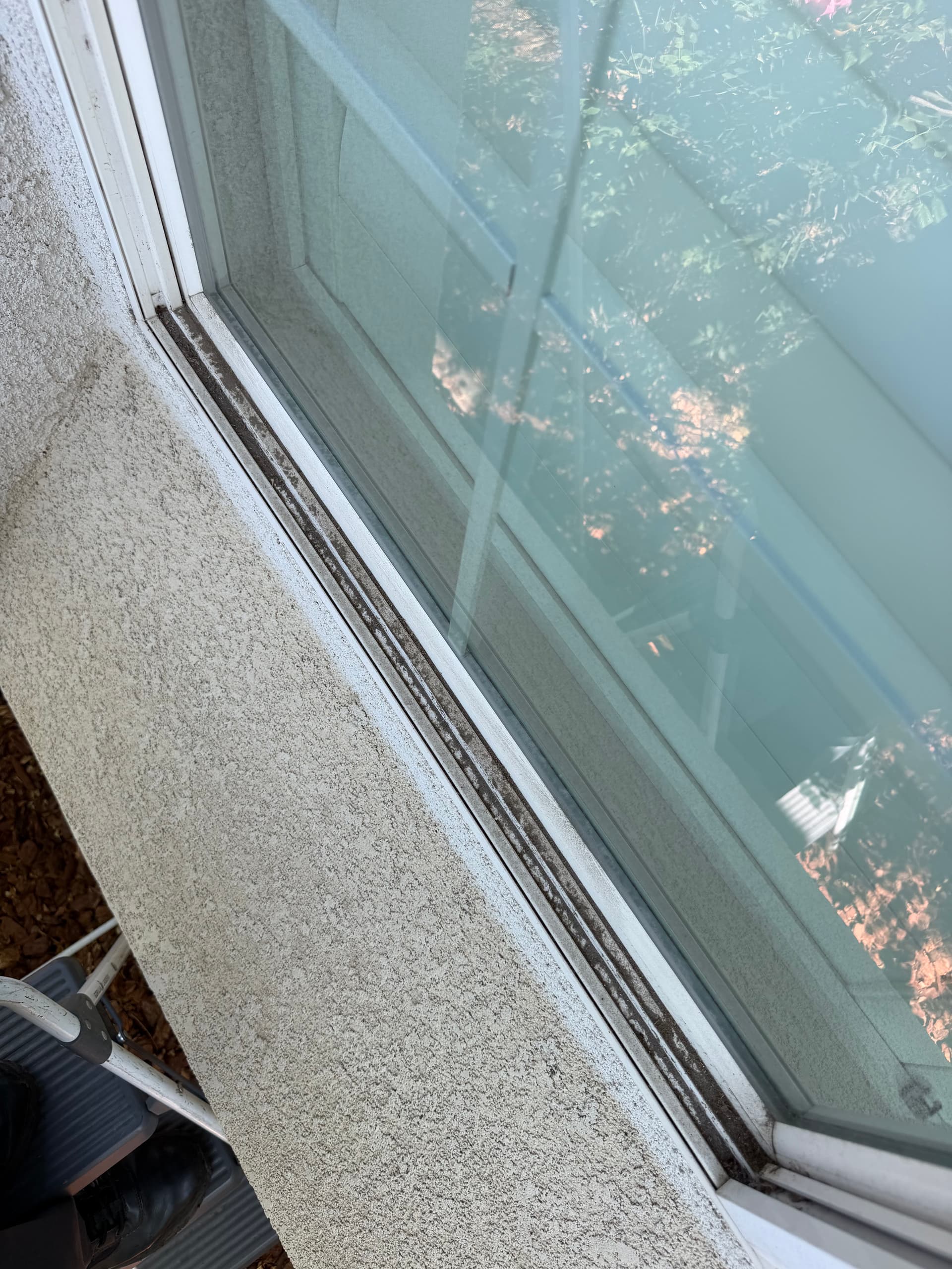 Gallery photos for Window Cleaning and Screen Service in Eastvale and Corona: Image #9