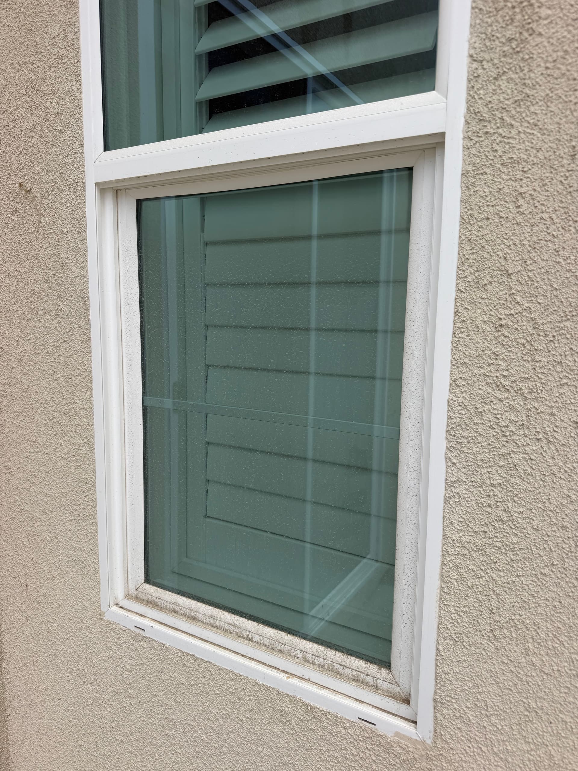 Gallery photos for Glass and Screen Window Cleaning in Ontario Ranch: Image #3