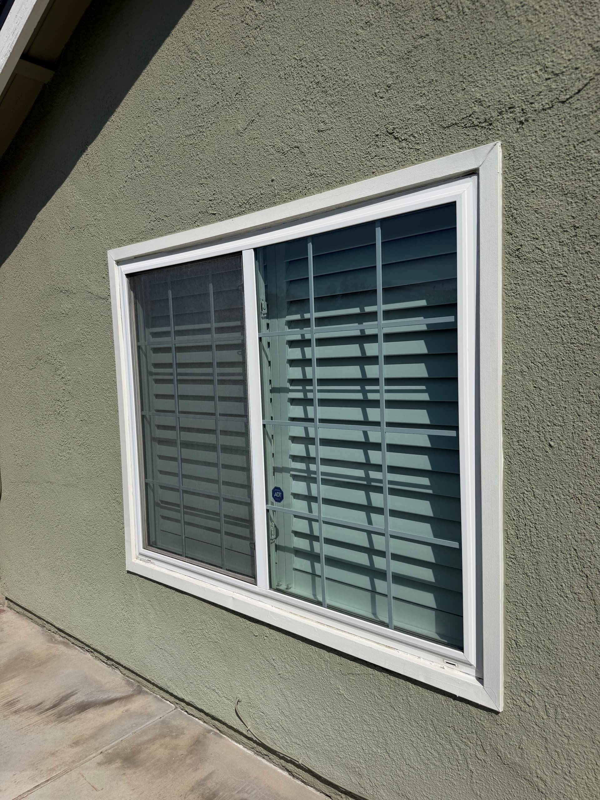 Gallery photos for Full Interior and Exterior Window Cleaning With Track Detail: Image #2