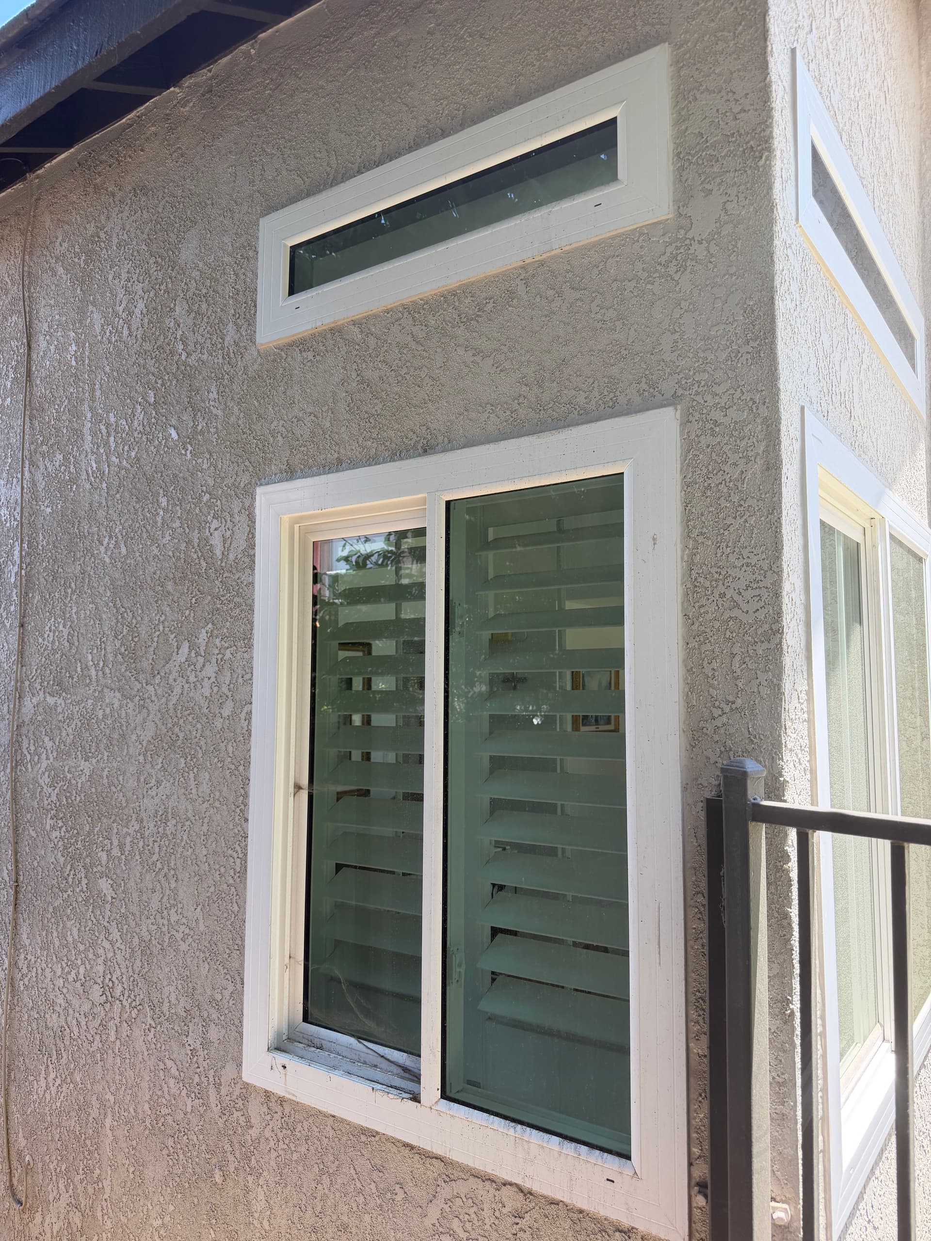 Gallery photos for Roof Algae Removal and Full Window Cleaning on a Southern California Home: Image #7