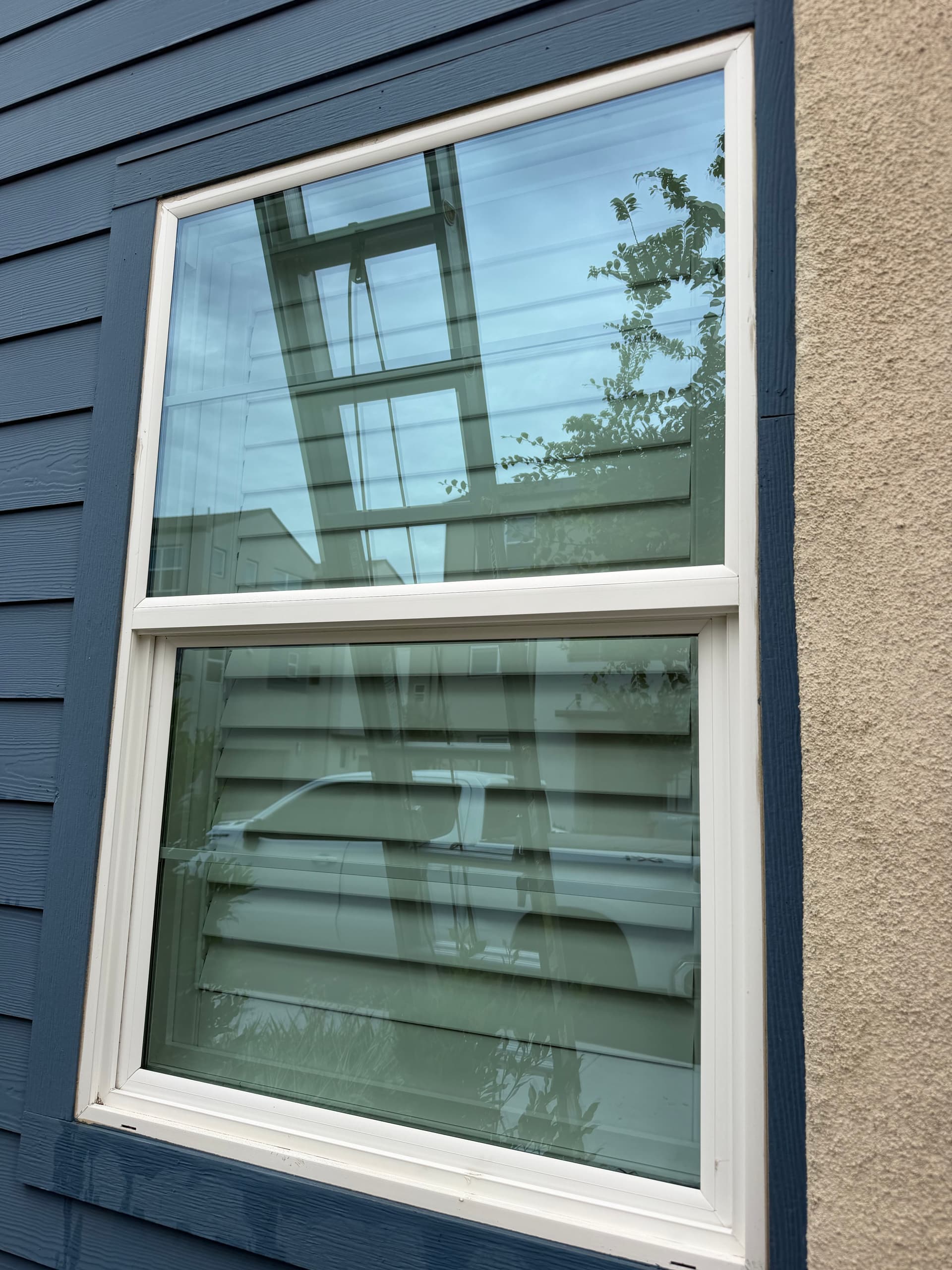 Gallery photos for Glass and Screen Window Cleaning in Ontario Ranch: Image #2